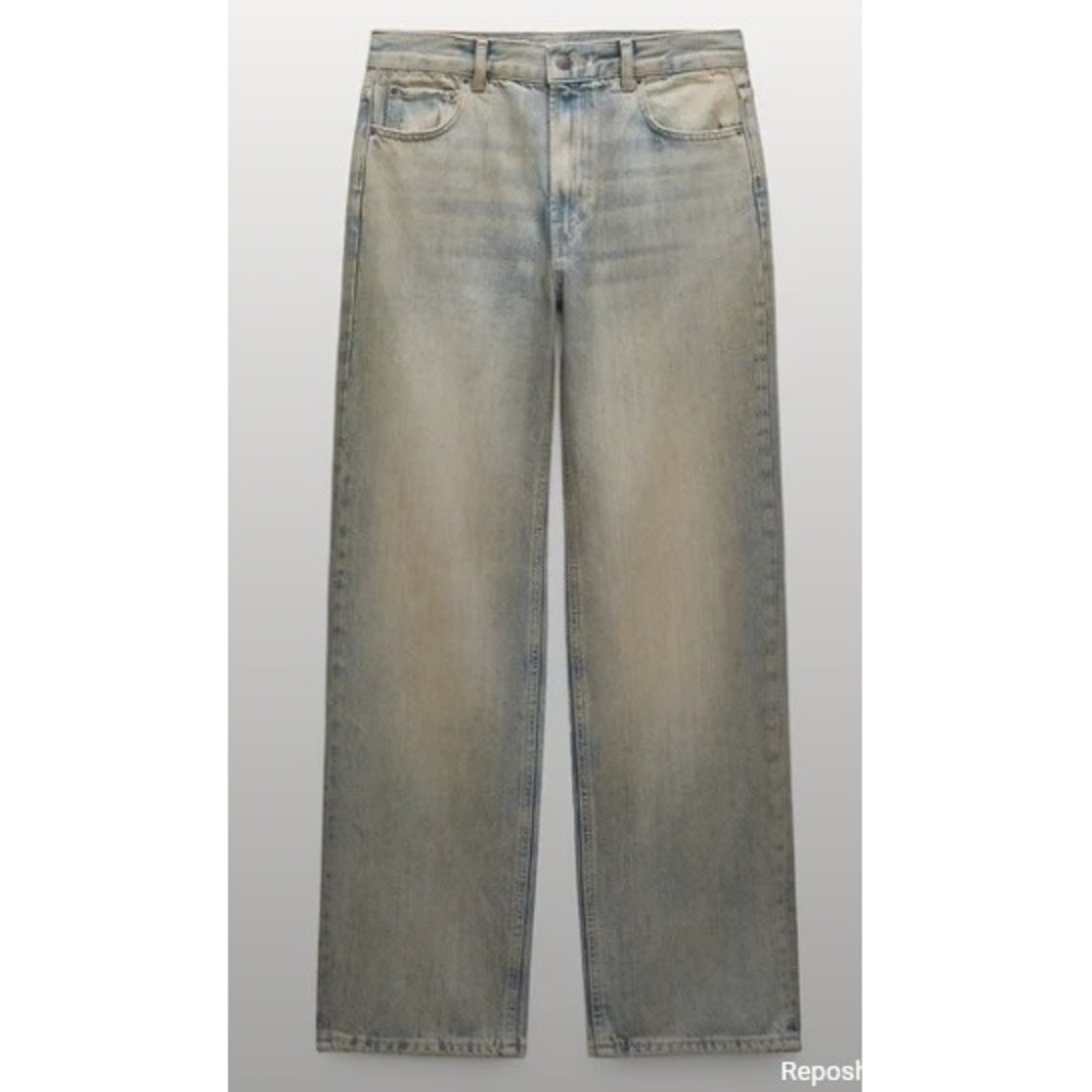 Zara Dirty Denim Light Wash Jeans High Waisted Wide Straight Leg 100%‎ Cotton 10